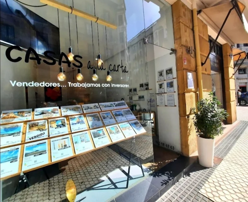 Inmobiliaria Casas a la carta Real Estate