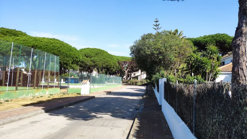 Inmobiliaria Urbanización Roche | Alquiler y Venta | Hercules Consultores
