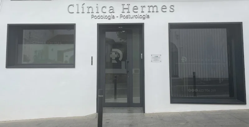 Logo CLÍNICA HERMES