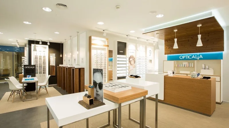 Opticalia Chamorro