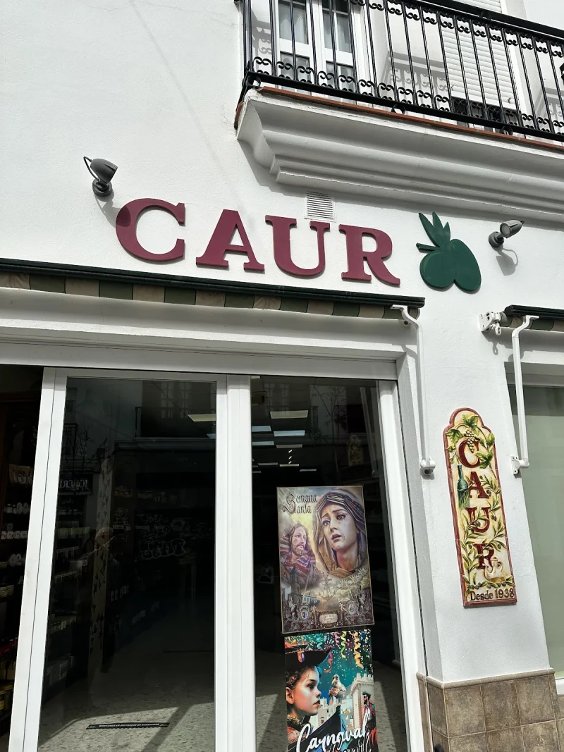 CAUR