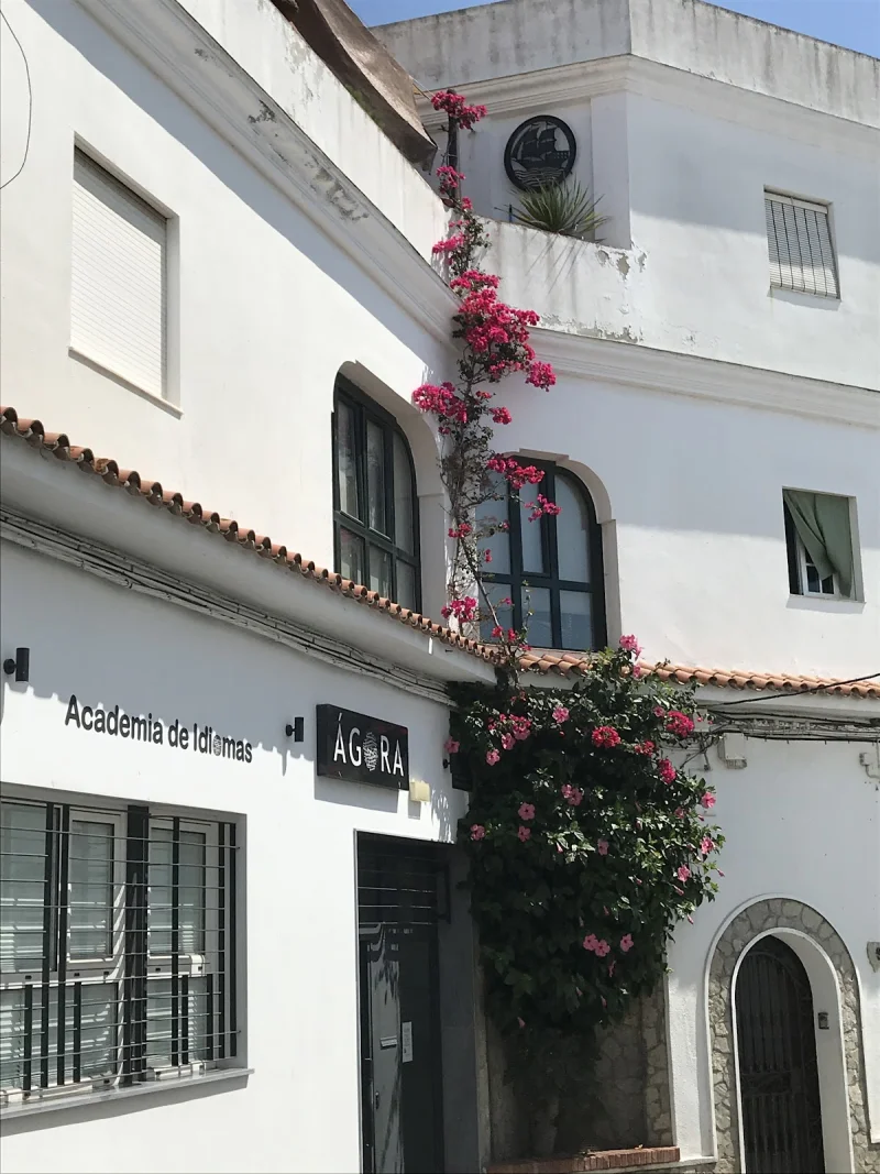 Academia de Idiomas Ágora