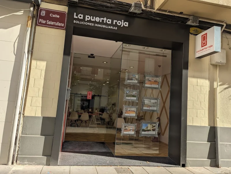 Inmobiliaria La Puerta Roja
