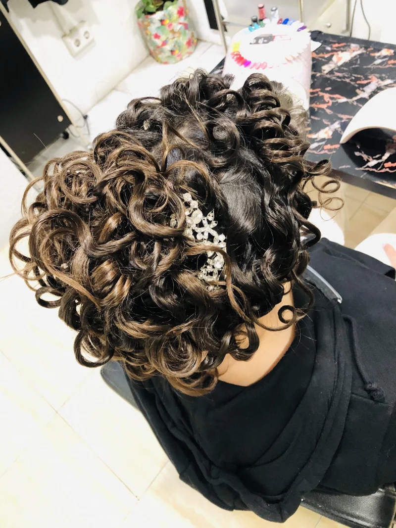 Peluquería Top Hair Unisex Estética