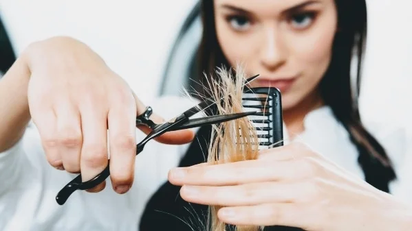 Escuela Superior de Peluquería y Estética Carisma