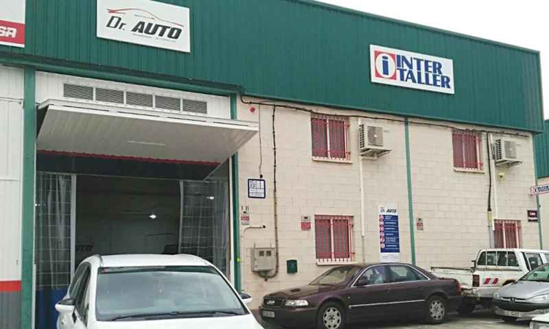 Taller Mecánico Dr. Auto
