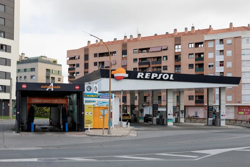 ESTACION DE SERVICIO REPSOL CASCAJOS