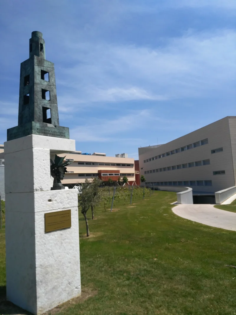 Facultad de Ciencia y Tecnología