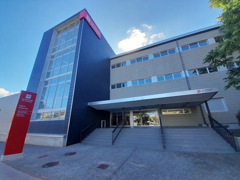 Escuela Técnica Superior de Ingeniería Industrial