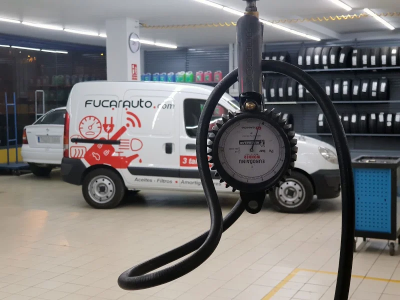 Taller Mecánico Huelva Fucarauto - Doctor Rubio | Neumáticos, mantenimiento y averías de mecánica general