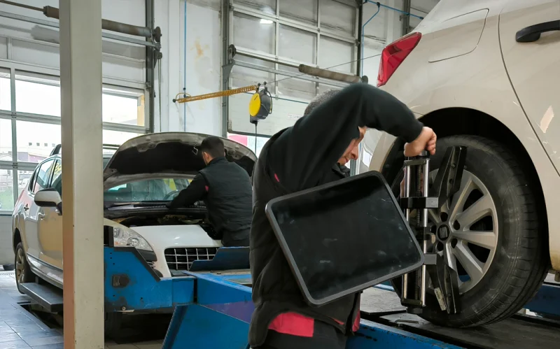 Taller en Huelva Fucarauto Neumáticos y mantenimiento - Polígono Polirrosa