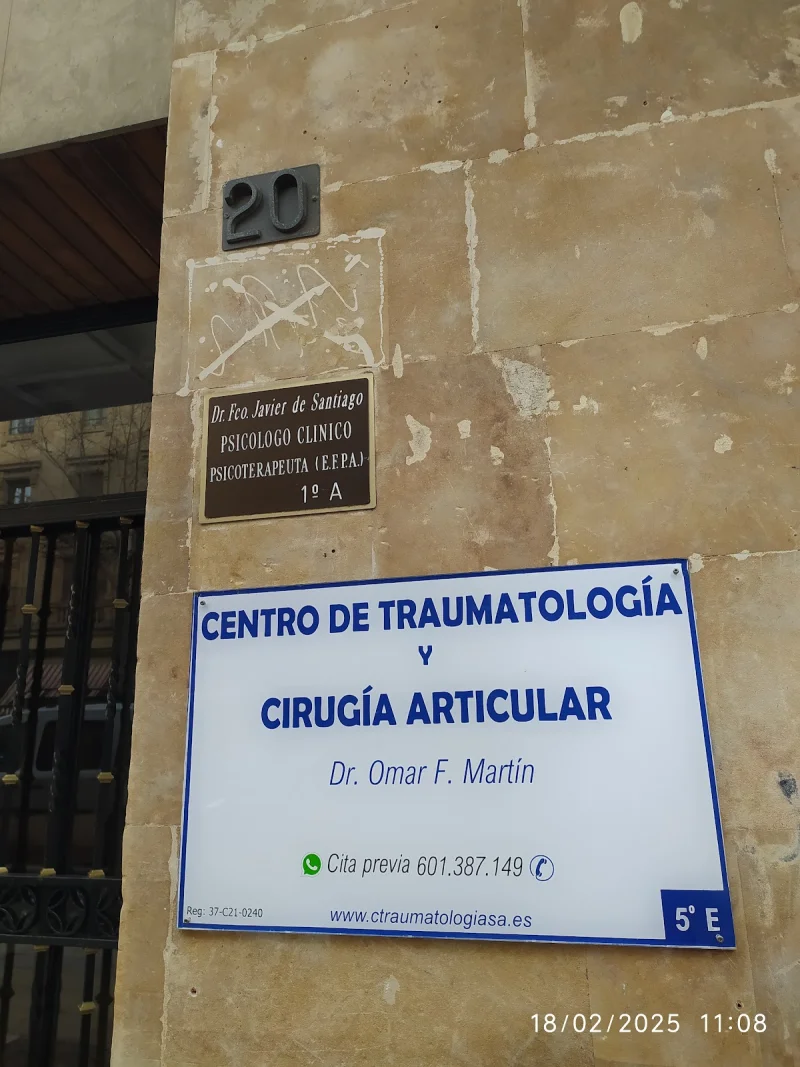 Centro de Traumatología y Cirugía Articular en Salamanca / Cirugía Artroscópica - Traumatólogo Dr. Omar F. Martín