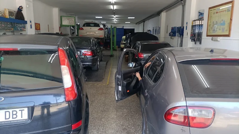 Bosch Car Service Mecanica del Automovil Rovira