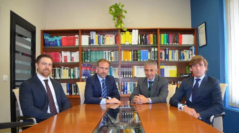 Rey Abogados