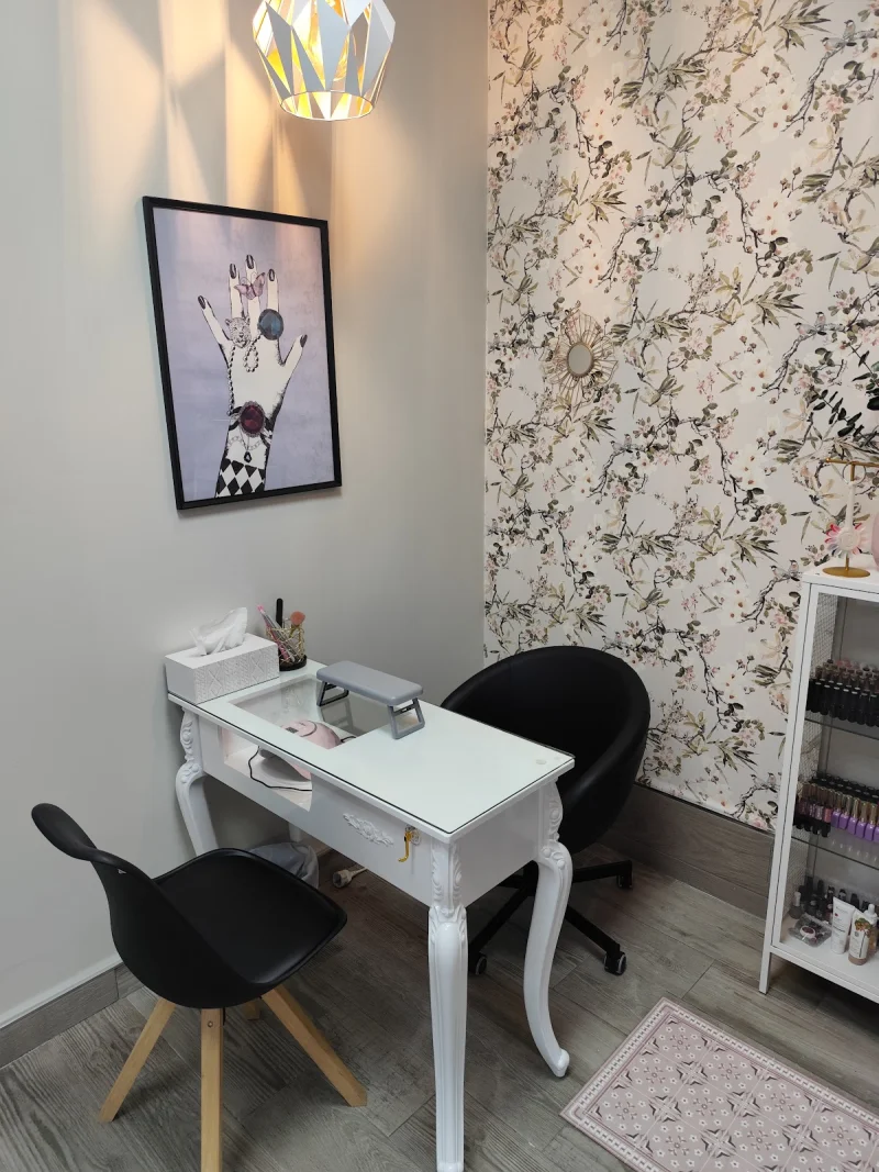 Esperanza Gómez Brow Studio