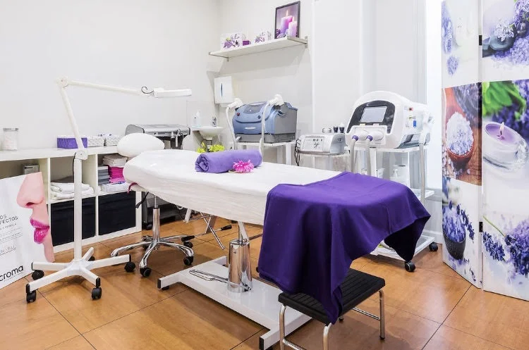 DIVINITY CLINIC - Médico Estética Facial y Corporal