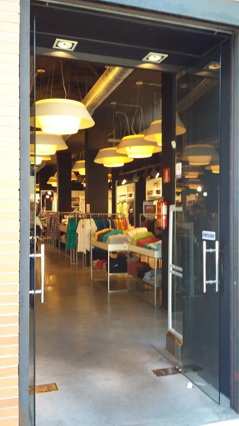 Fifty Outlet