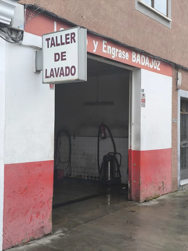 Lavado y Engrase Badajoz
