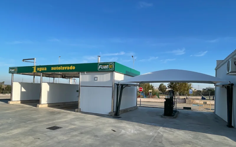 Gasolinera FUEL 10